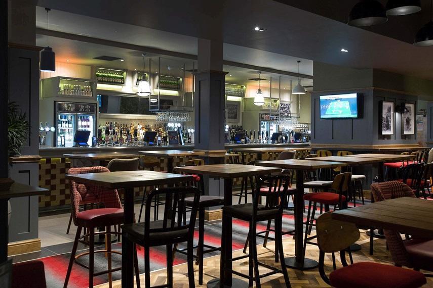 Jolly'S Hotel Wetherspoon Dundee Exteriör bild